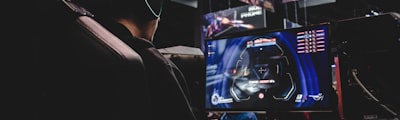 NBA季后赛精彩扣篮集锦，球员飞跃防守者暴扣