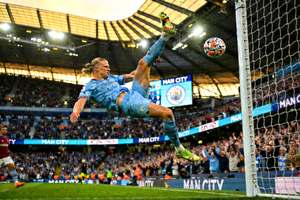 英超联赛精彩进球集锦：曼城前锋哈兰德倒钩破门